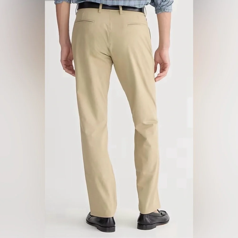 NWT J. Crew: 770™ Straight-fit Tech Pant For Men in Khaki, Size W36 X L32